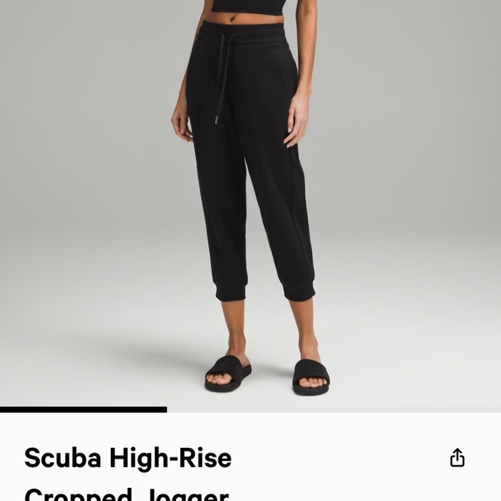 Lululemon Scuba High Rise Cropped Jogger Black size 6